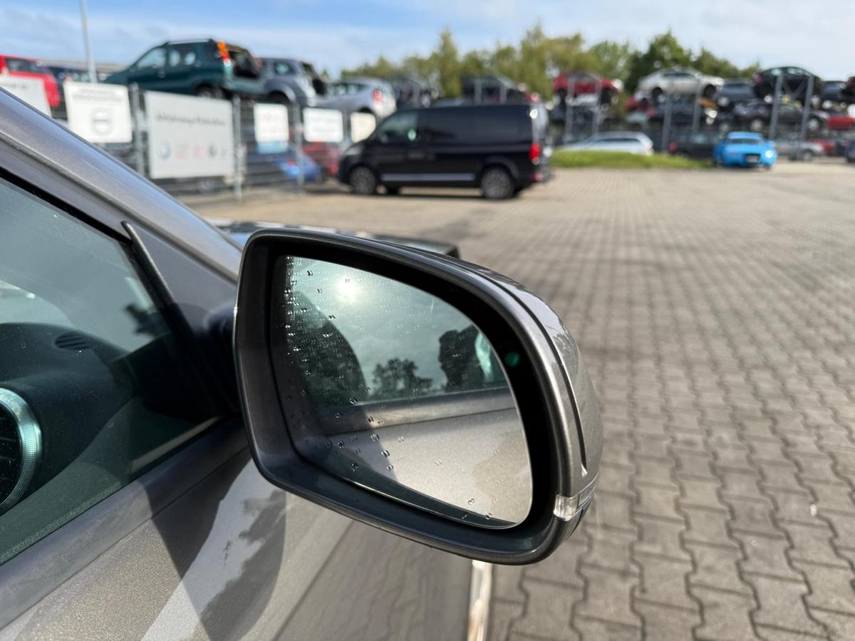 Audi A3 8P original Außenspiegel rechts elektrisch LY1P Dakotagrau Metallic BJ12